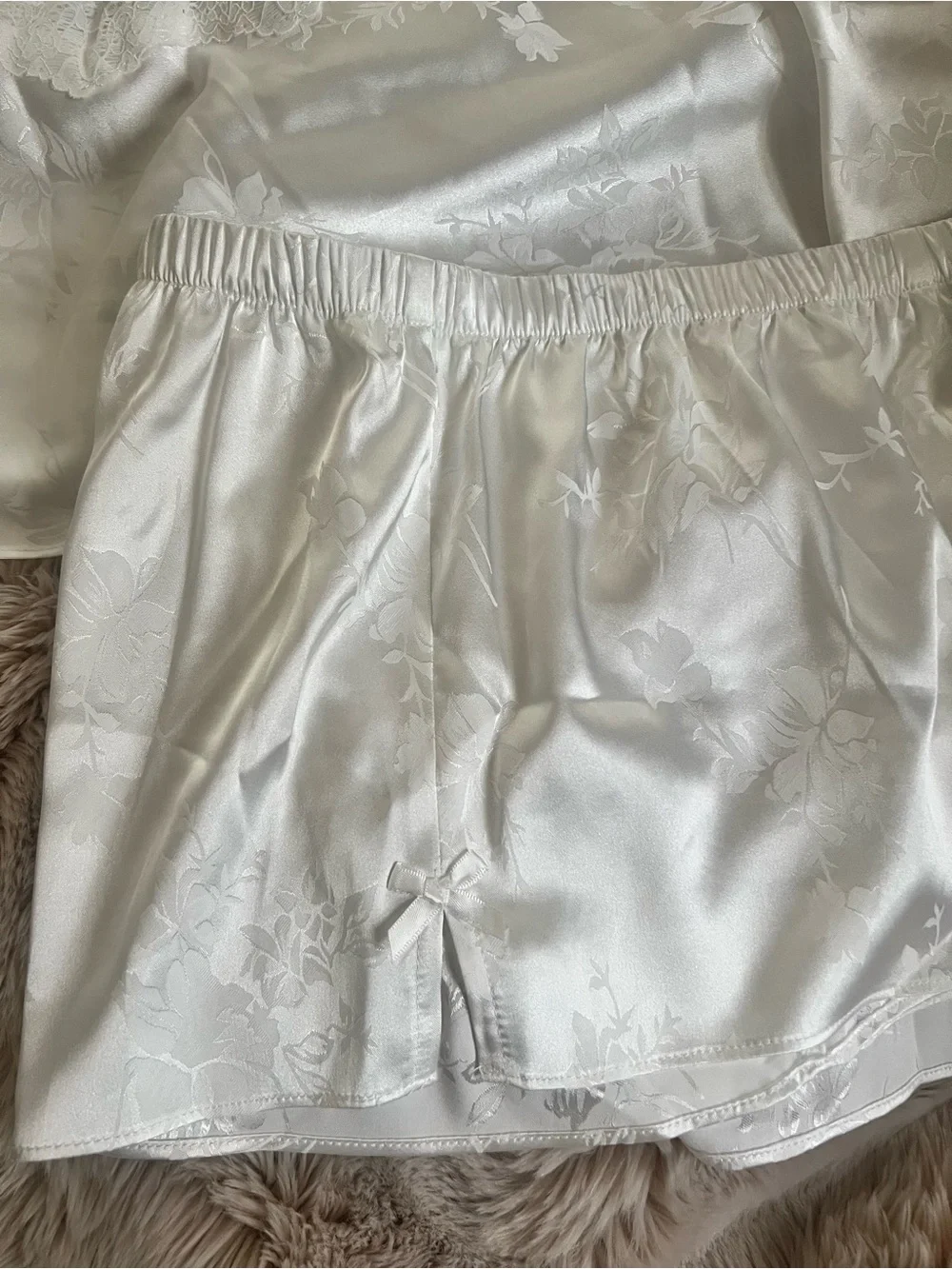 Flora Nikrooz Satin Lace Cami & Short Sleep Set - Ivory Cream XS - Picture 10 of 11